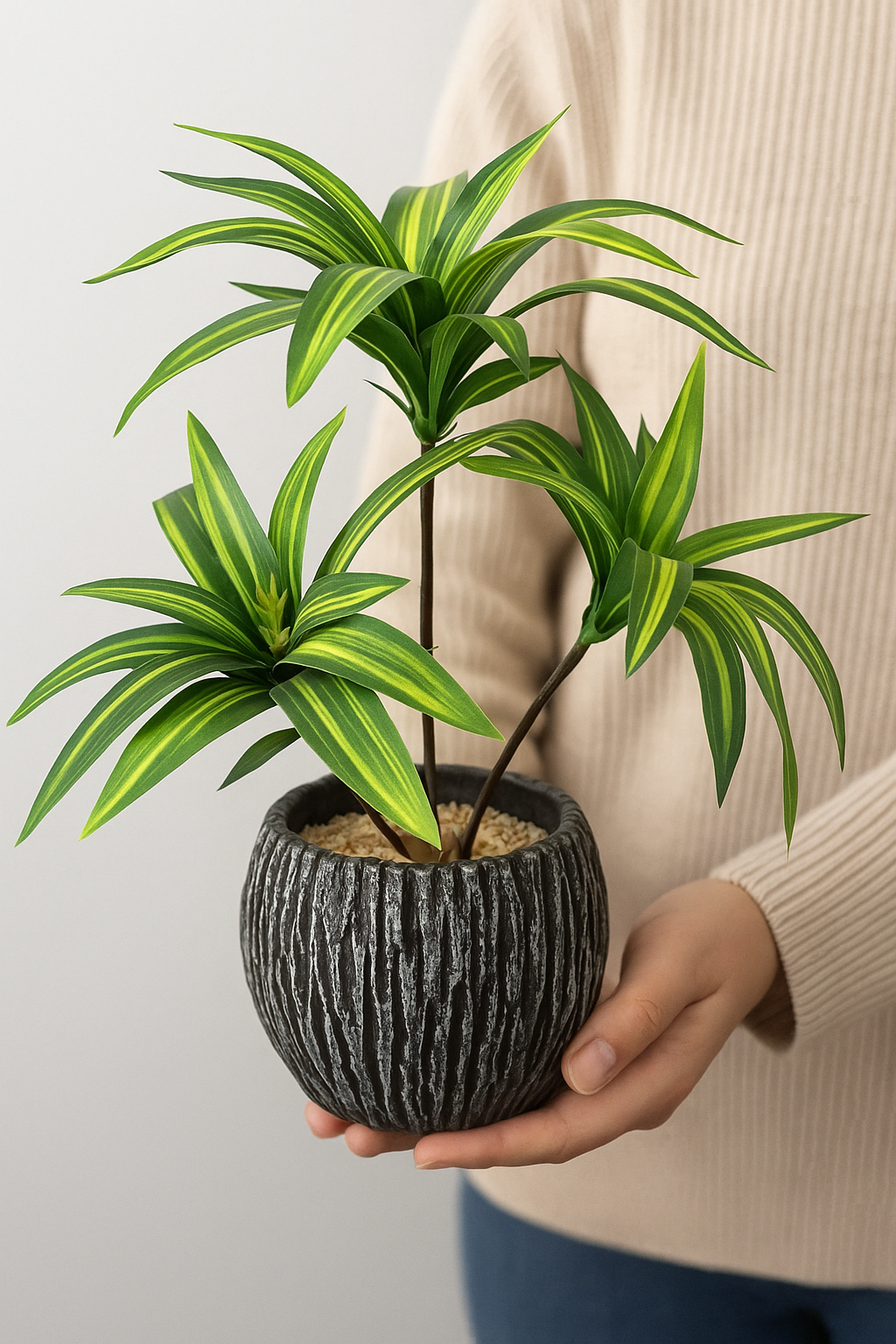 low-maintenance-faux-dracaena-greenery-tabletop-arrangement
